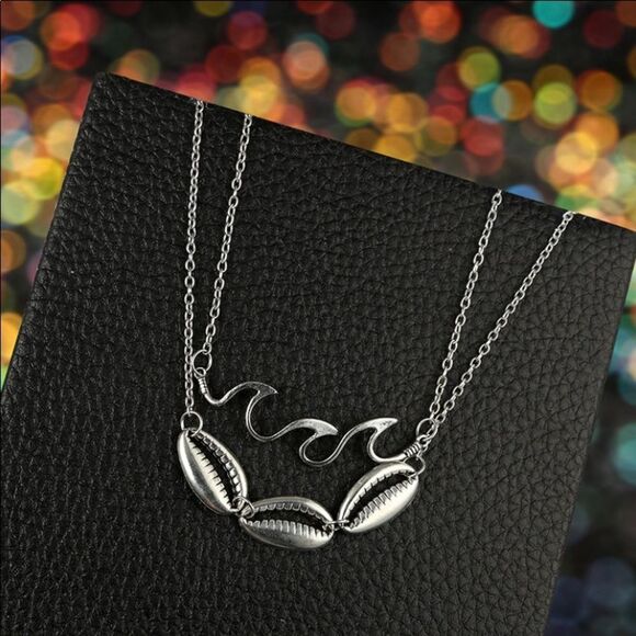 (V3) Wave & Shells Necklace - Picture 5 of 5